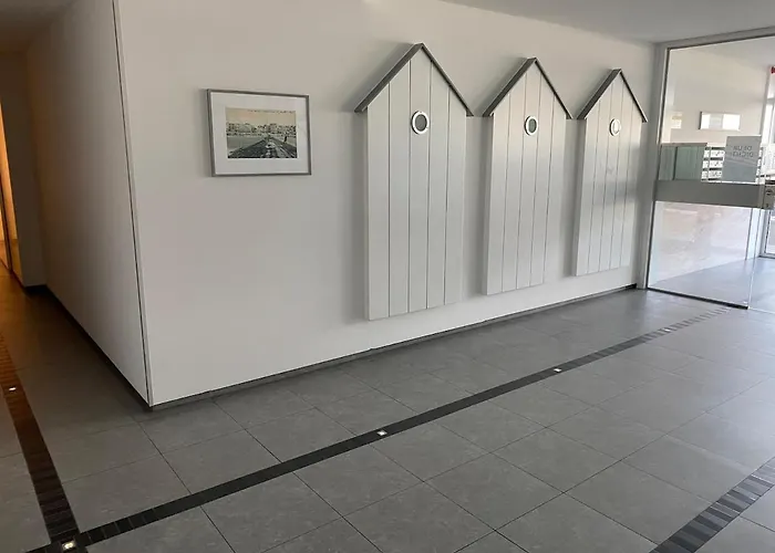 Les Justices Sea View & Nearby Bruges *